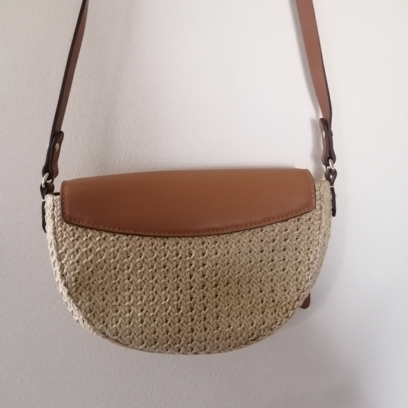 H&M Wicker and Faux Leather Crossbody - Picture 5 of 9